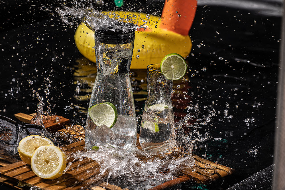 Karaffe Luna 0,25 Liter mit schwarzem Deckel