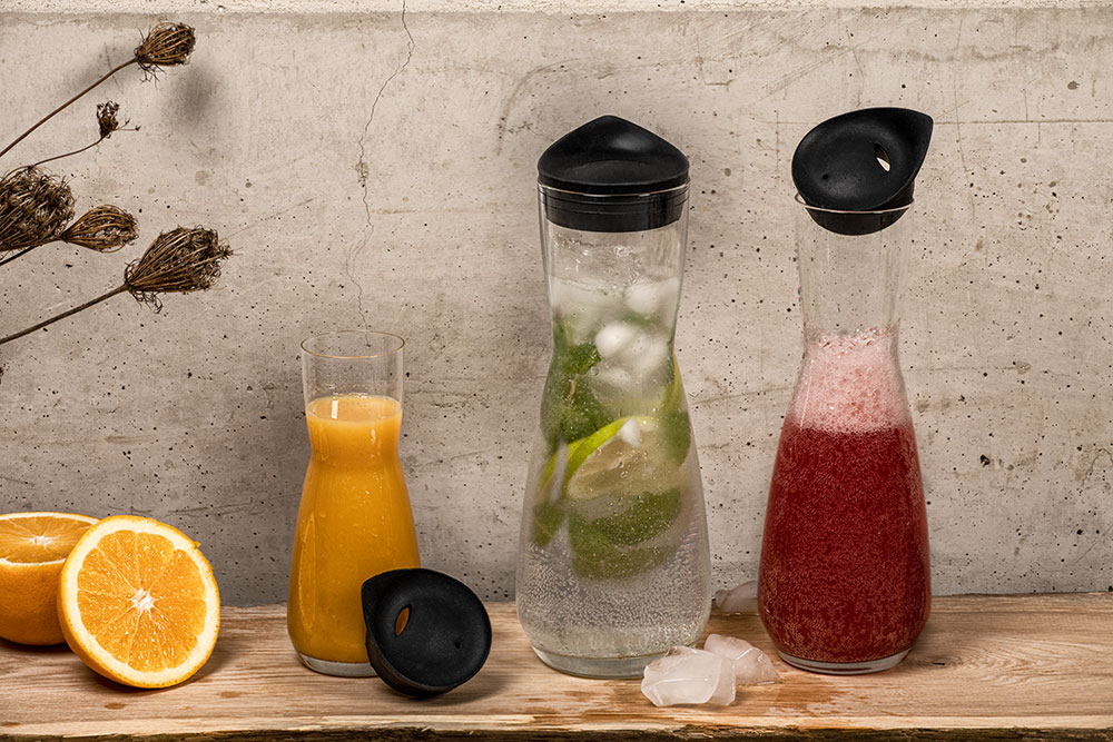 Karaffe Luna 0,25 Liter mit schwarzem Deckel