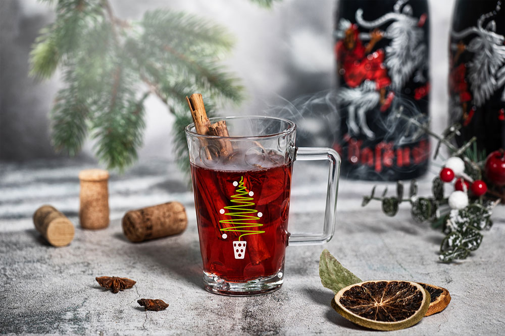 Dubbeglastässel mit Dekor Tannenbaum